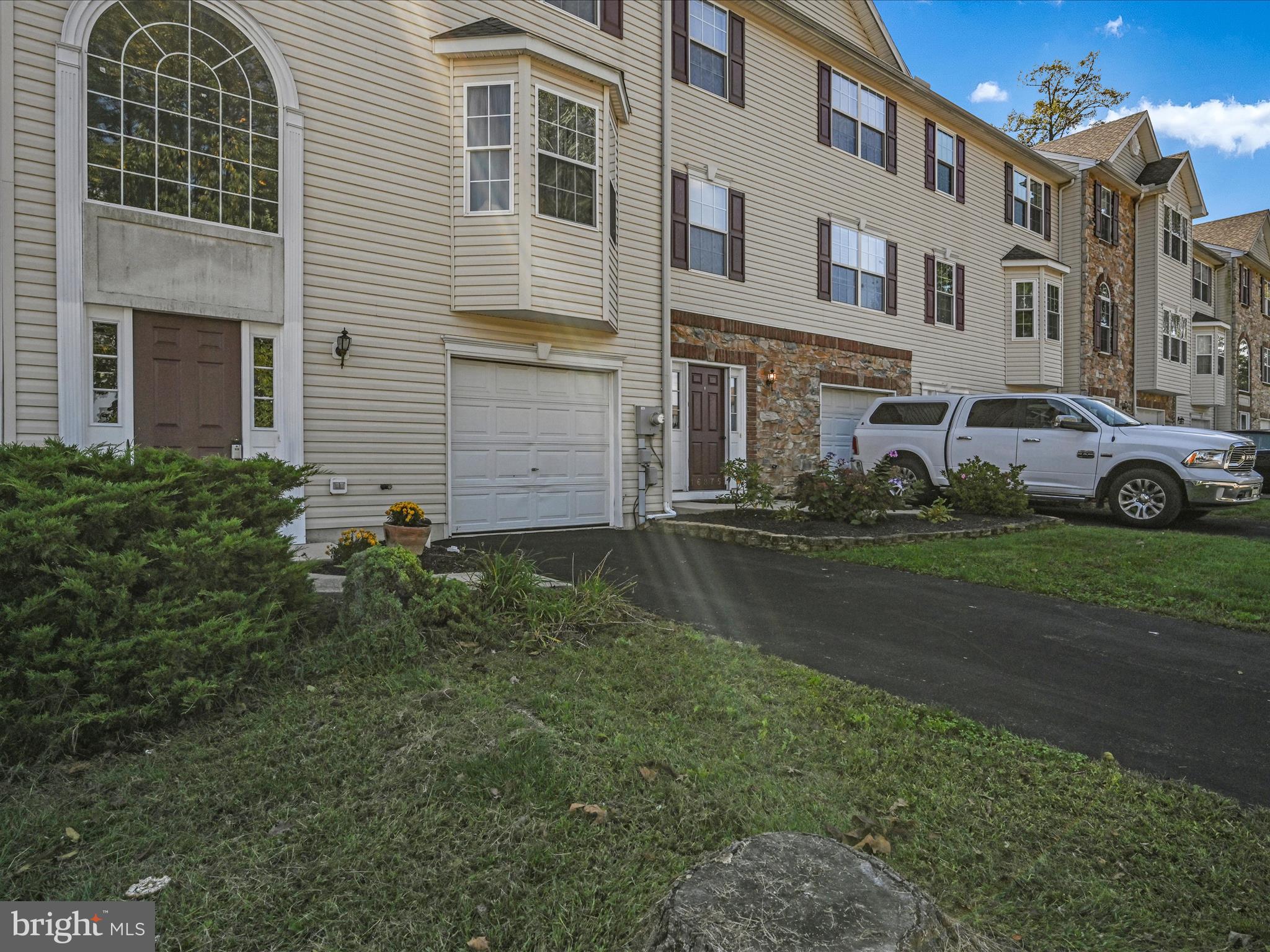 PRESIDENTIAL HEIGHTS - Residential