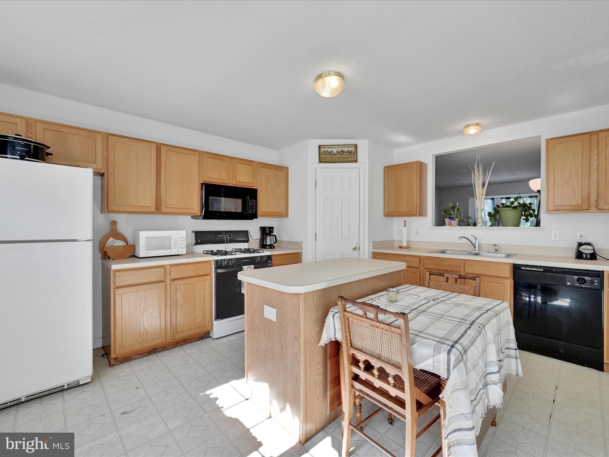 PRESIDENTIAL HEIGHTS - Residential