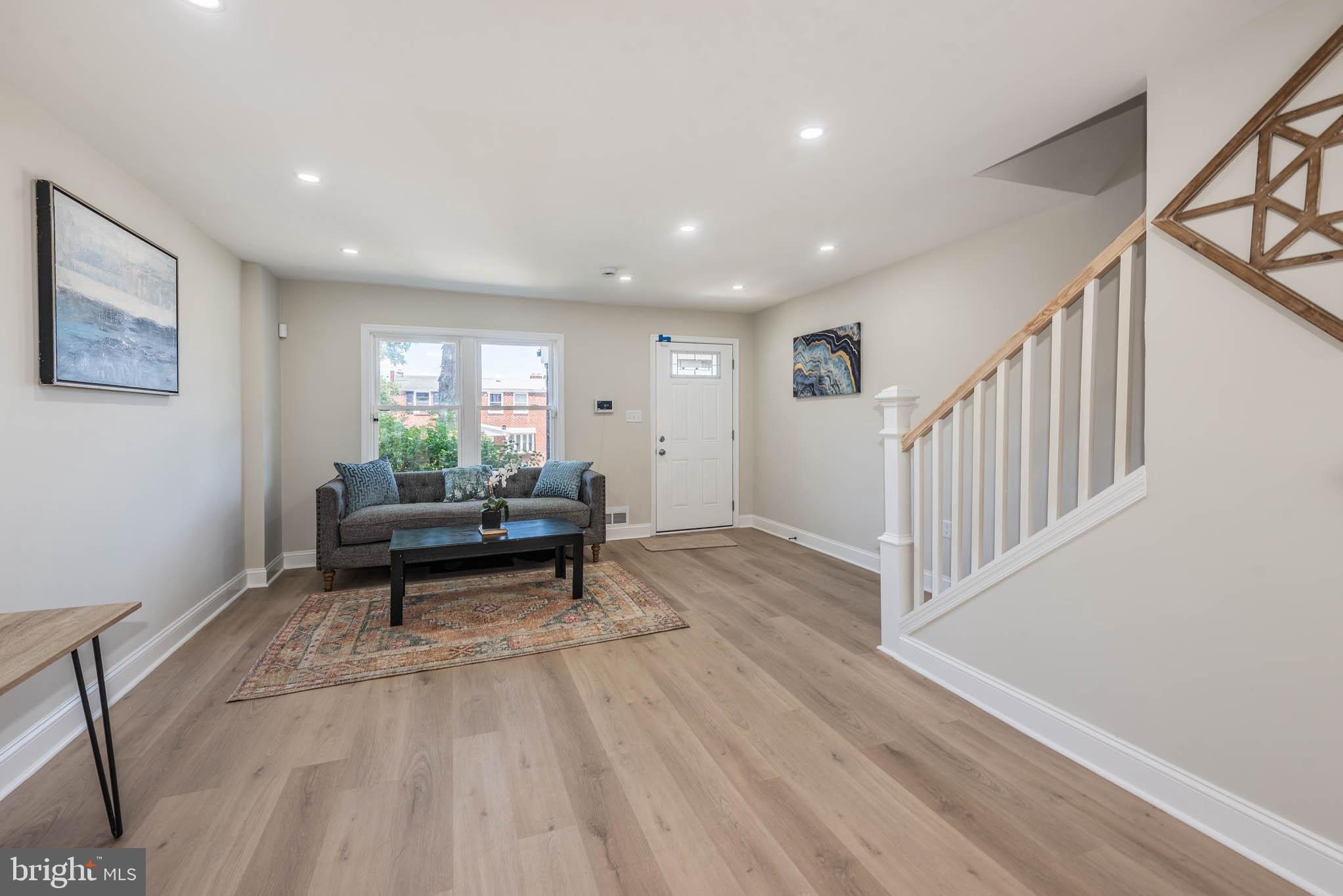 1423 LOCUST STREET