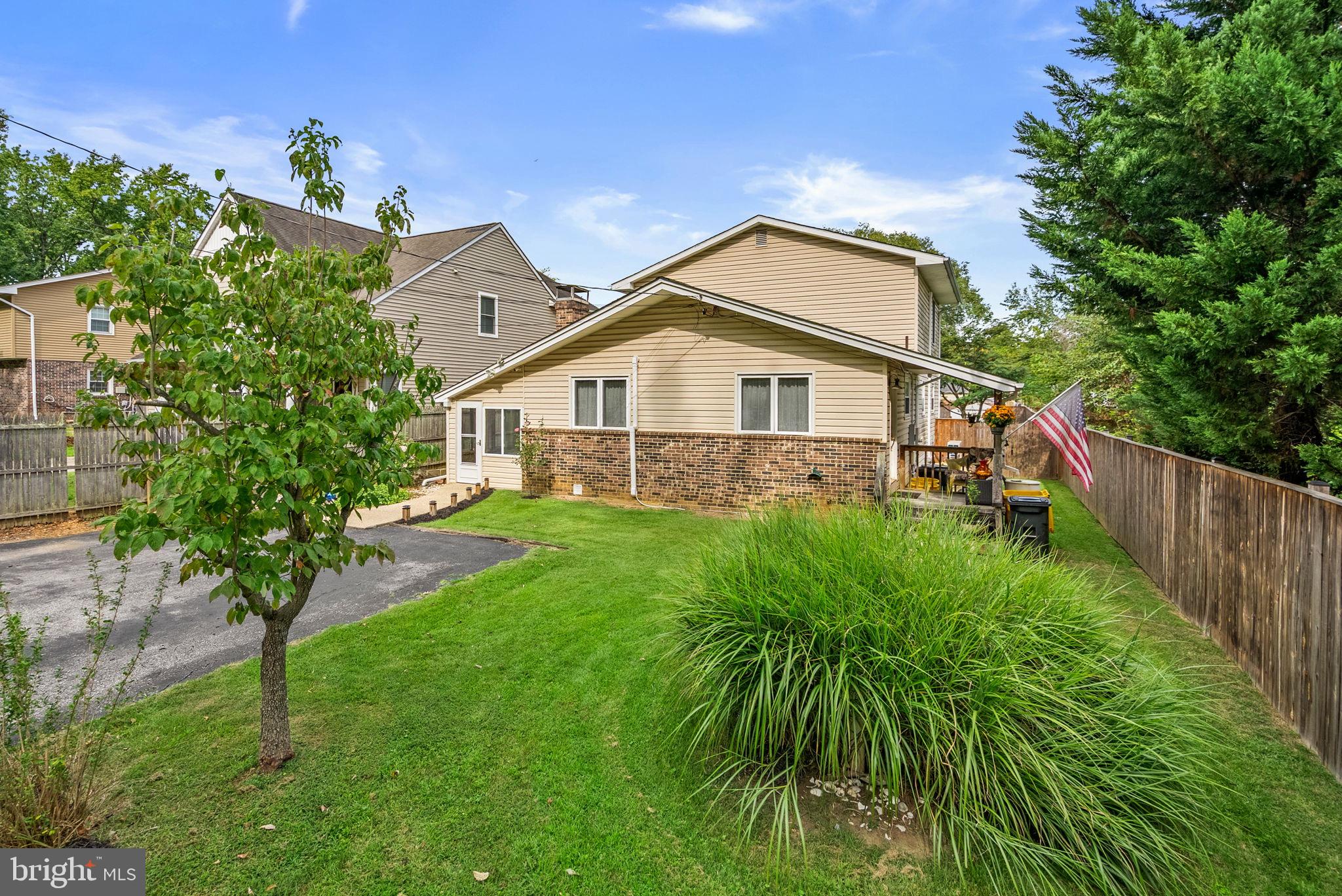 3548 LOCH HAVEN DRIVE
