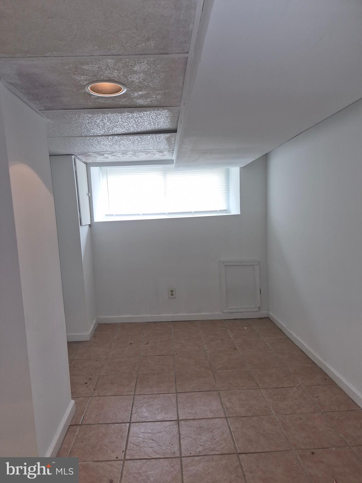 LAURAVILLE HISTORIC DISTRICT - Residential