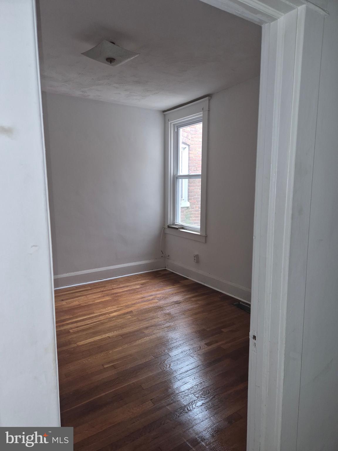 LAURAVILLE HISTORIC DISTRICT - Residential