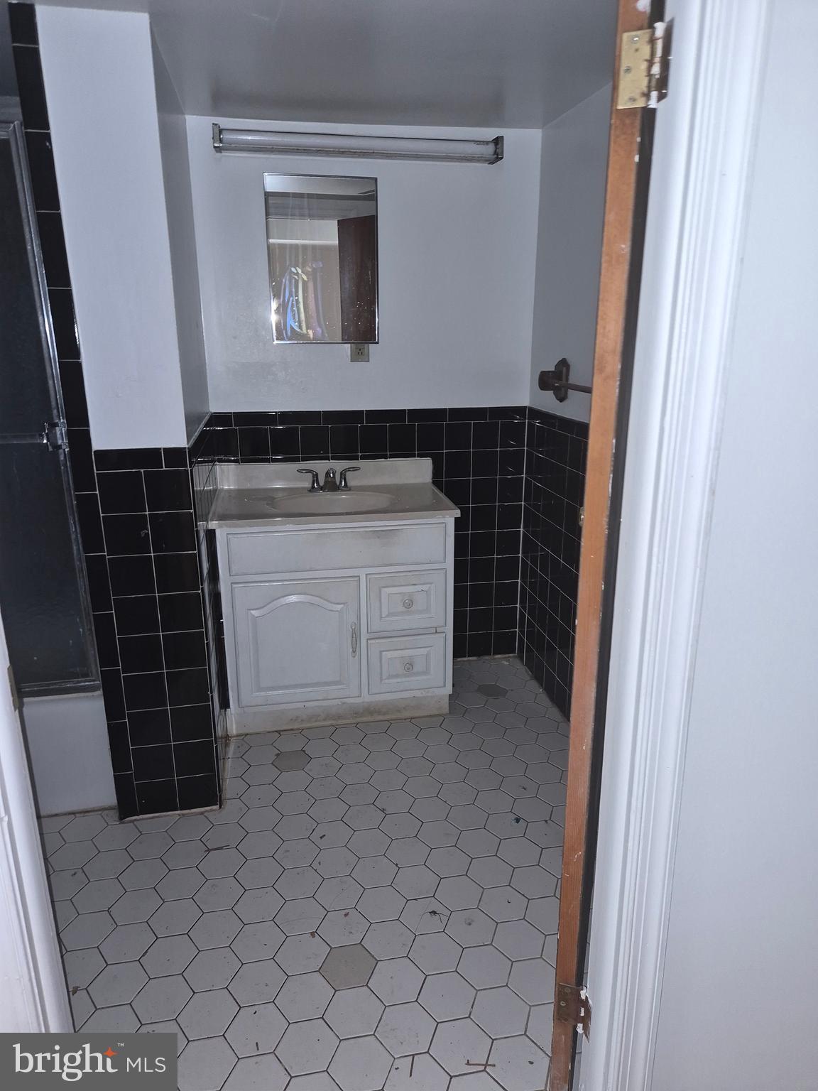 LAURAVILLE HISTORIC DISTRICT - Residential