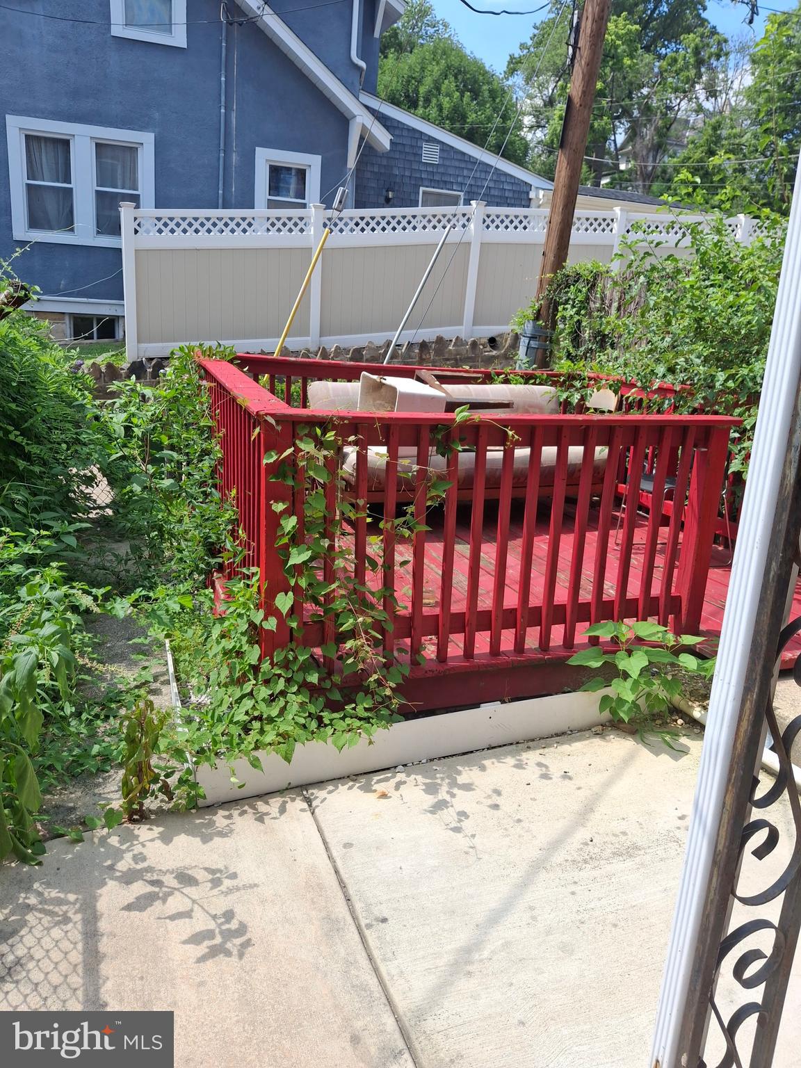 LAURAVILLE HISTORIC DISTRICT - Residential