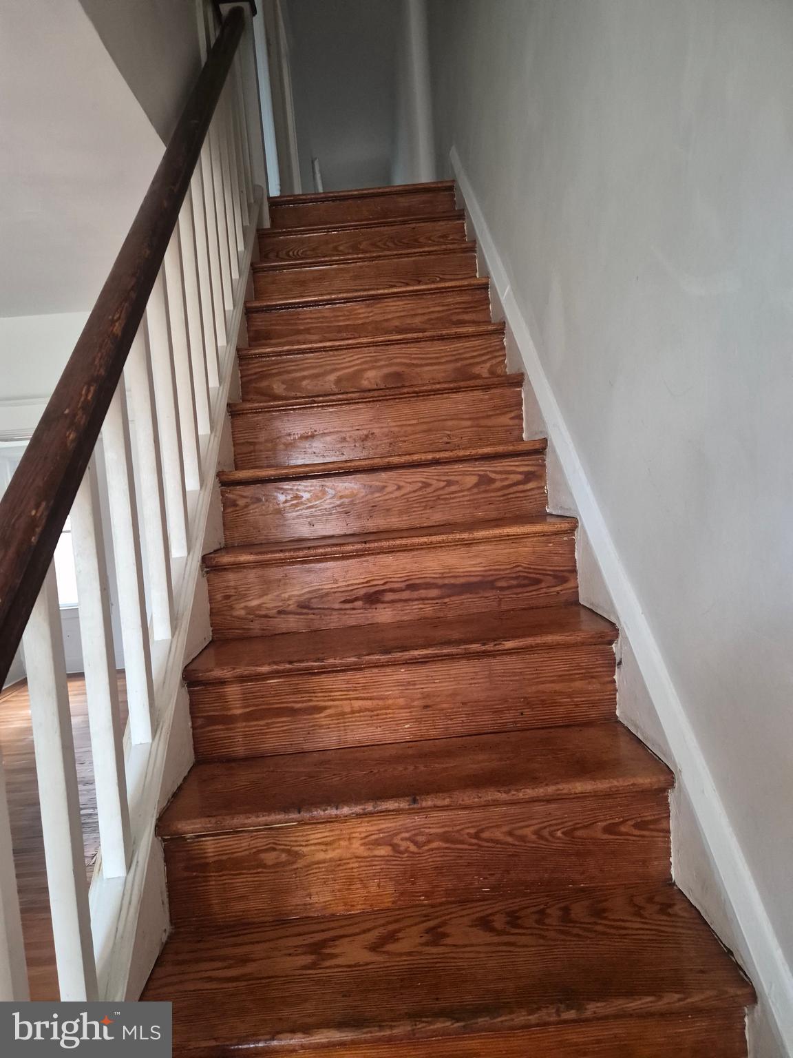 LAURAVILLE HISTORIC DISTRICT - Residential