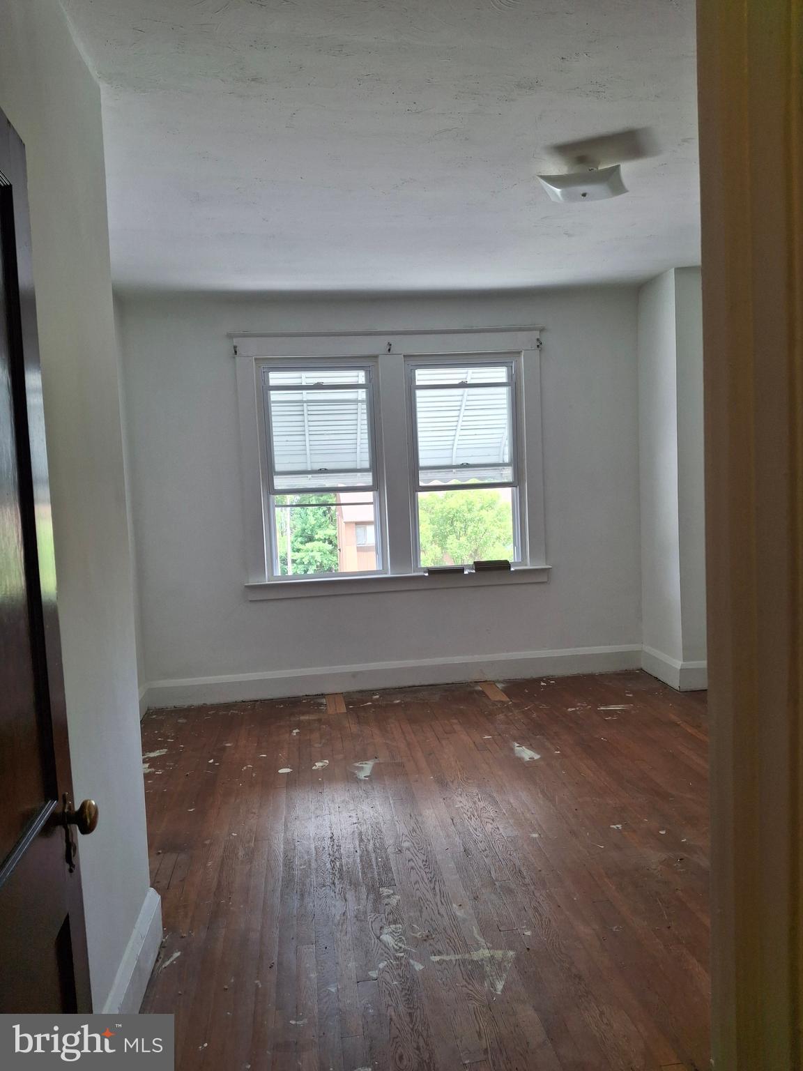 LAURAVILLE HISTORIC DISTRICT - Residential