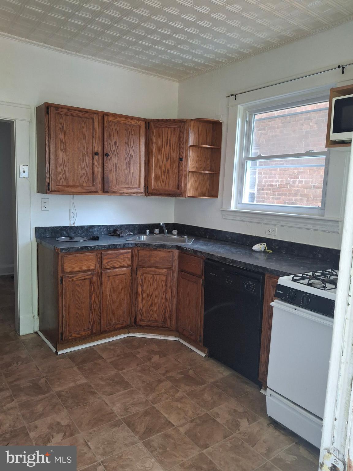 LAURAVILLE HISTORIC DISTRICT - Residential