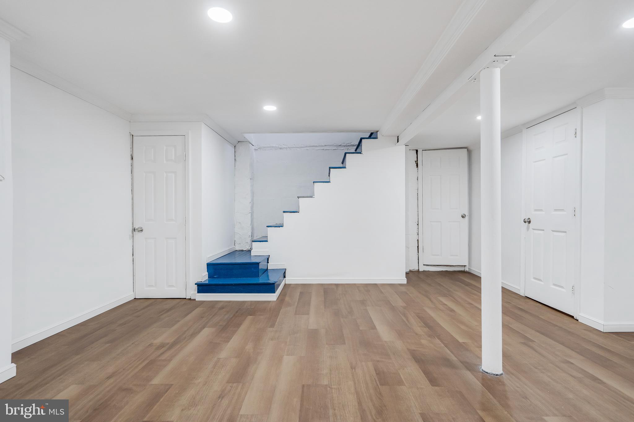 CHRISTOPHER - Residential