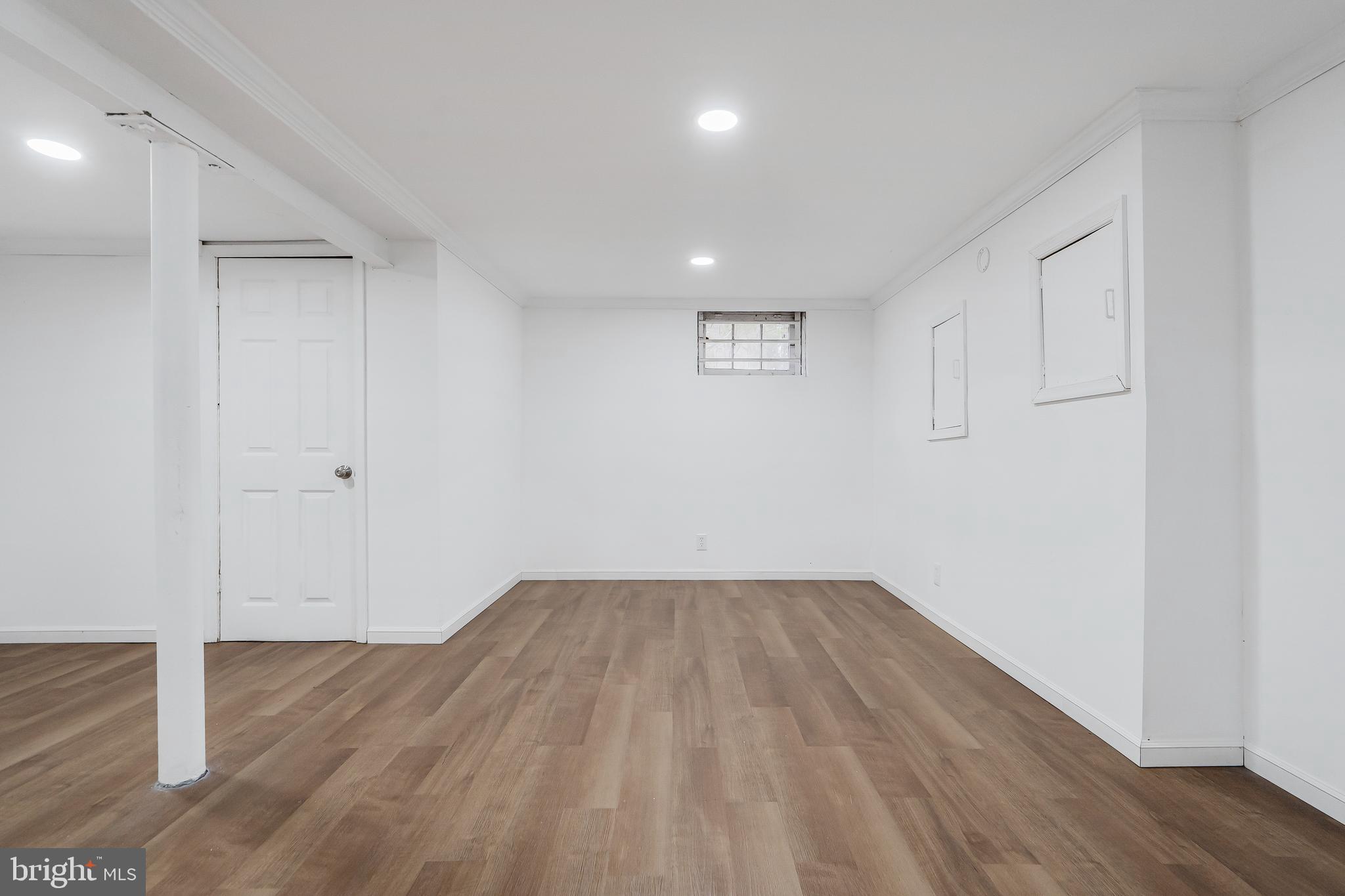 CHRISTOPHER - Residential