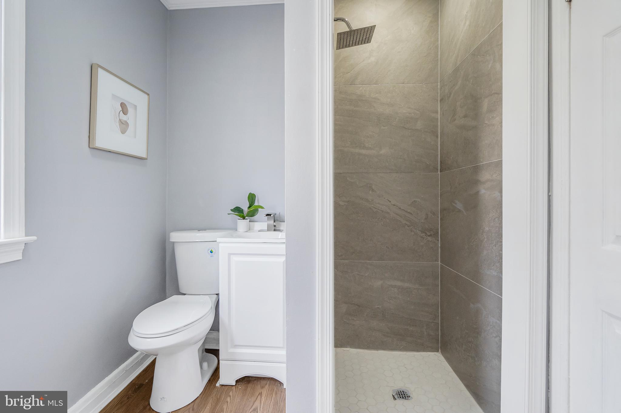 CHRISTOPHER - Residential