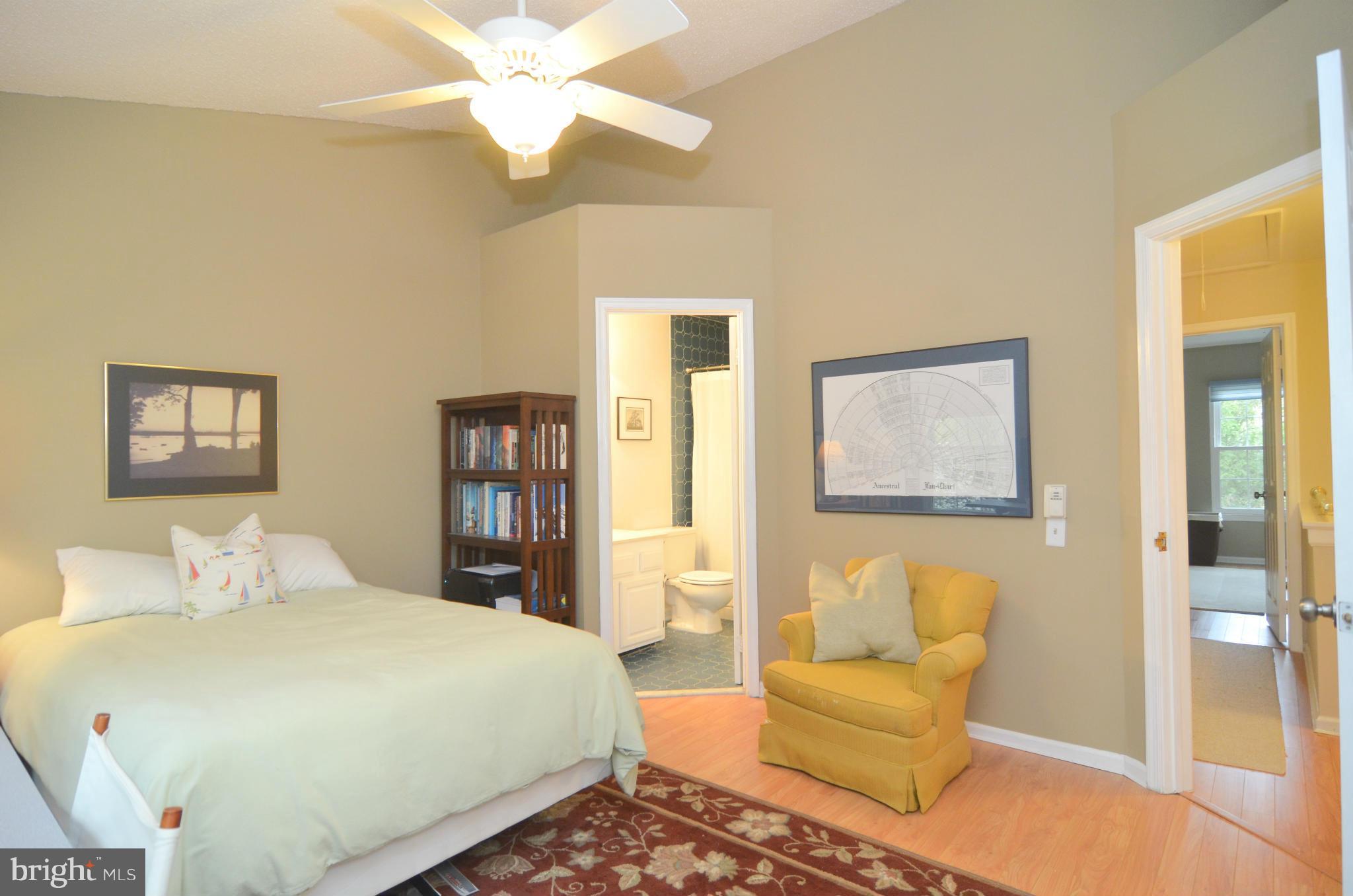 PINECREST - Residential