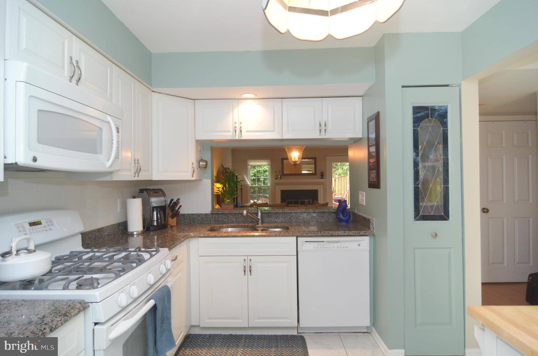 PINECREST - Residential