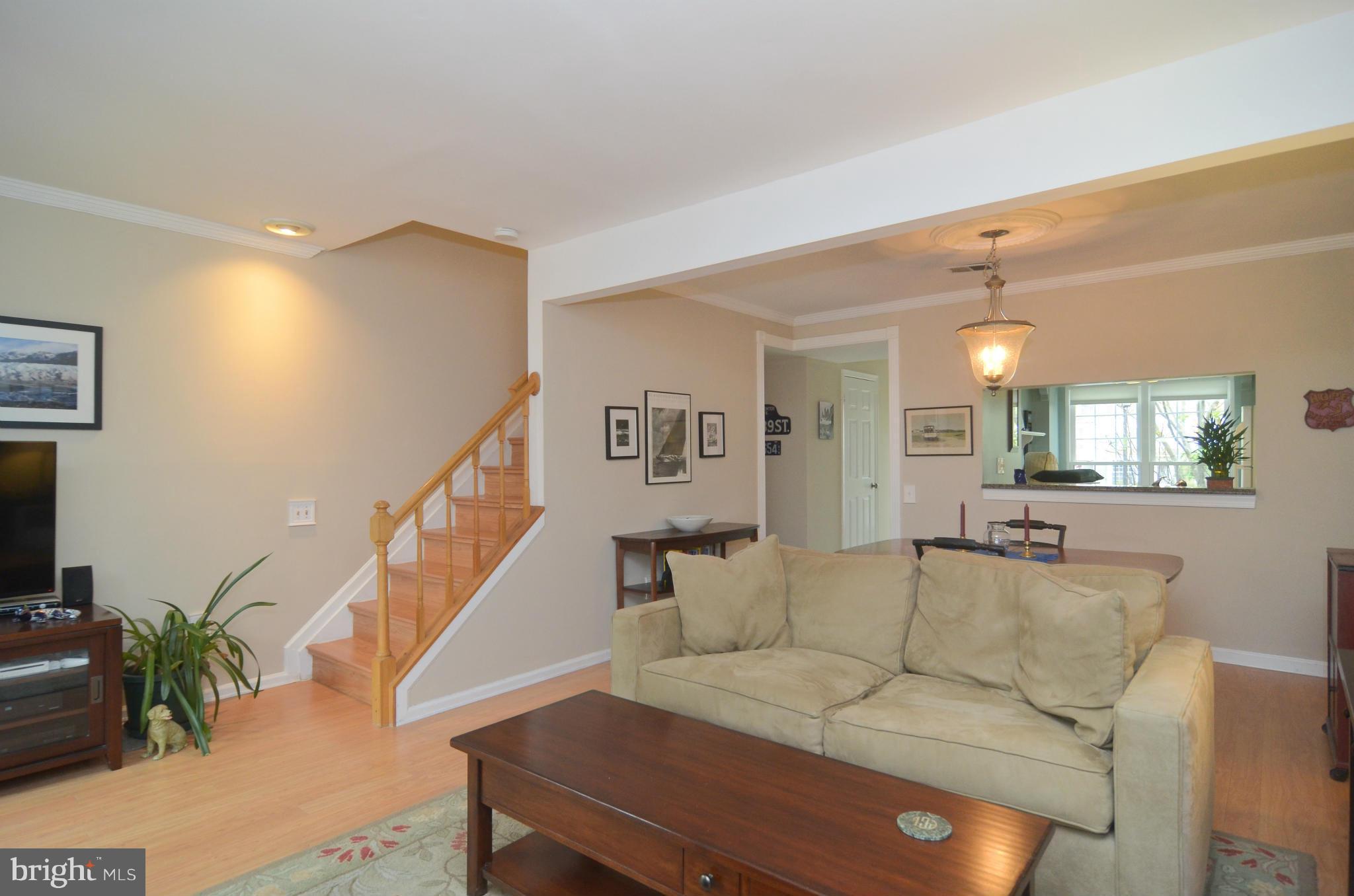 PINECREST - Residential