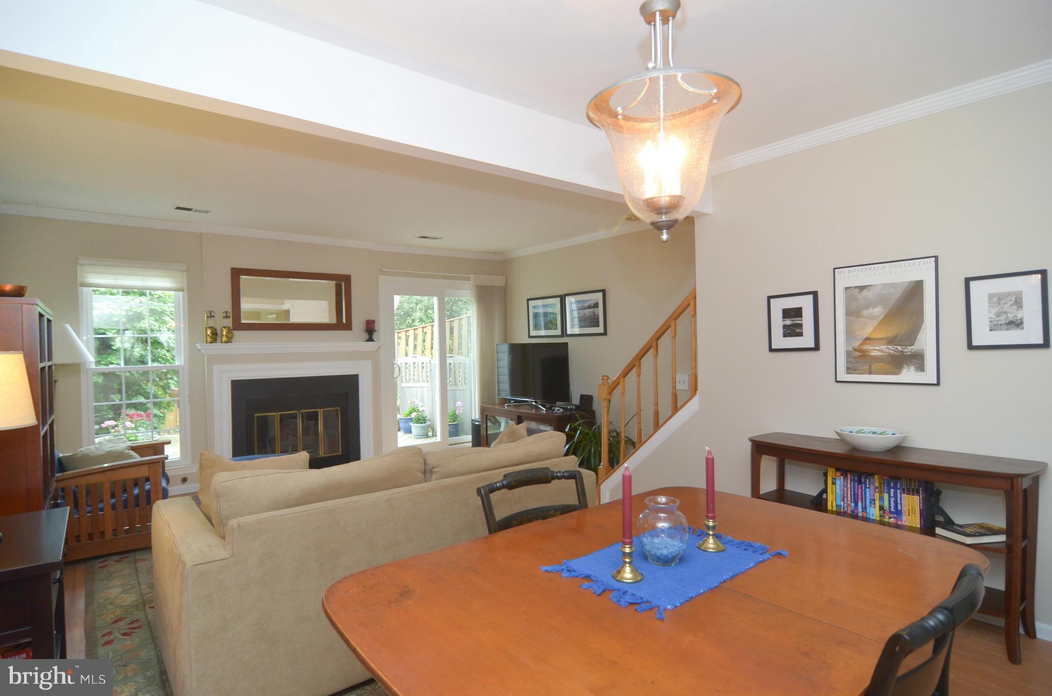 PINECREST - Residential