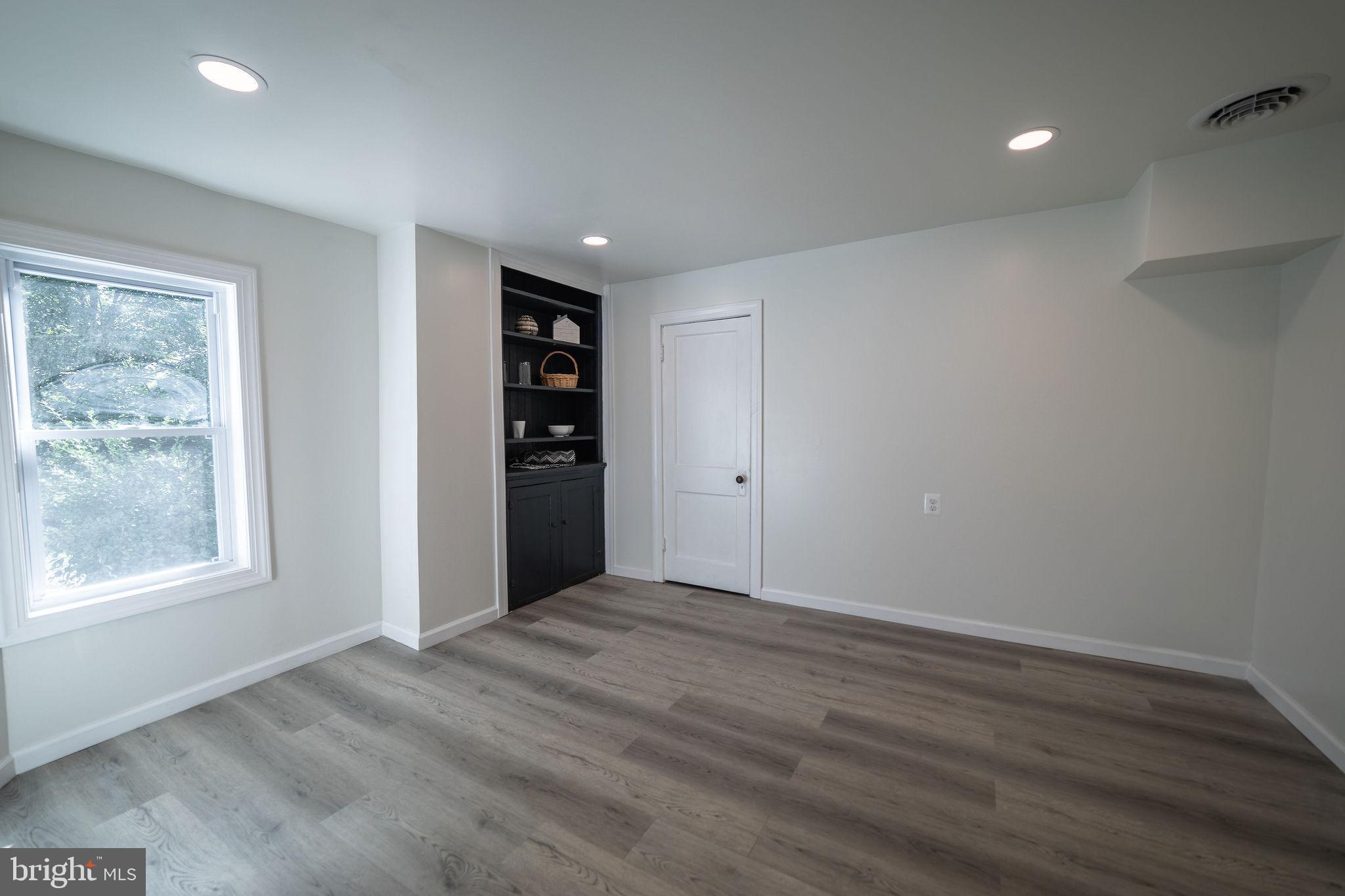 MARTINSBURG CITY - Residential