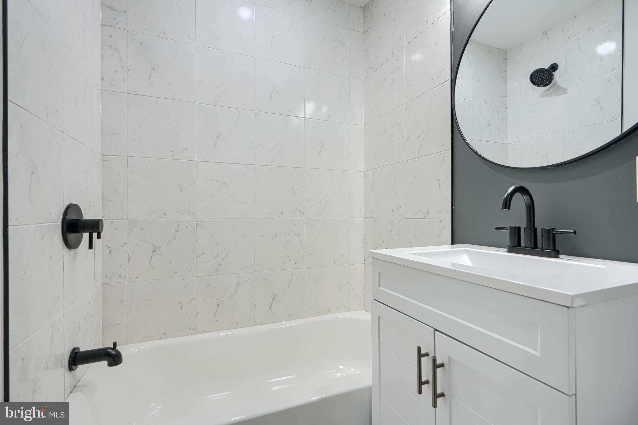 BRIERHILL ESTATES - Residential