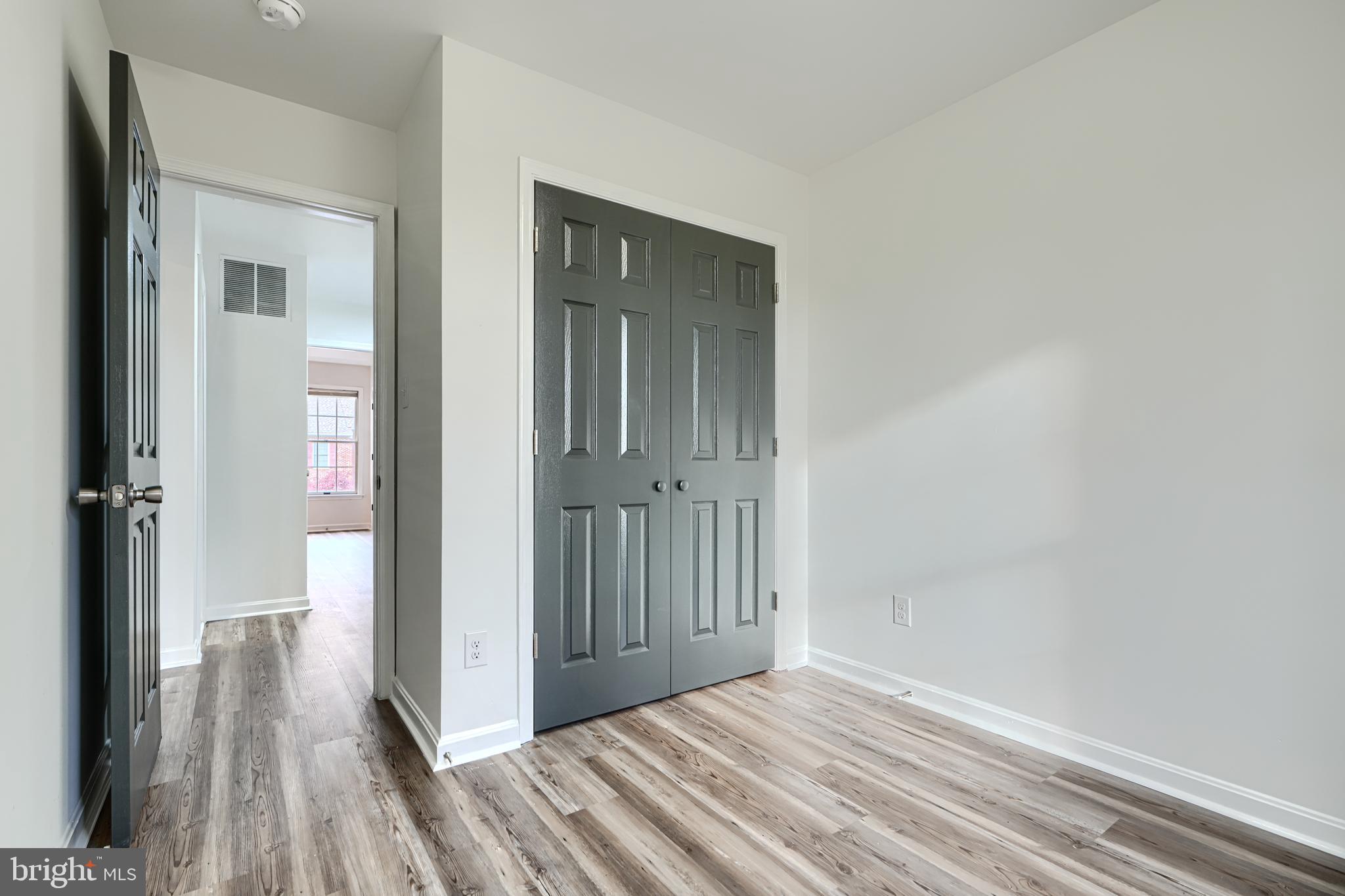 BRIERHILL ESTATES - Residential