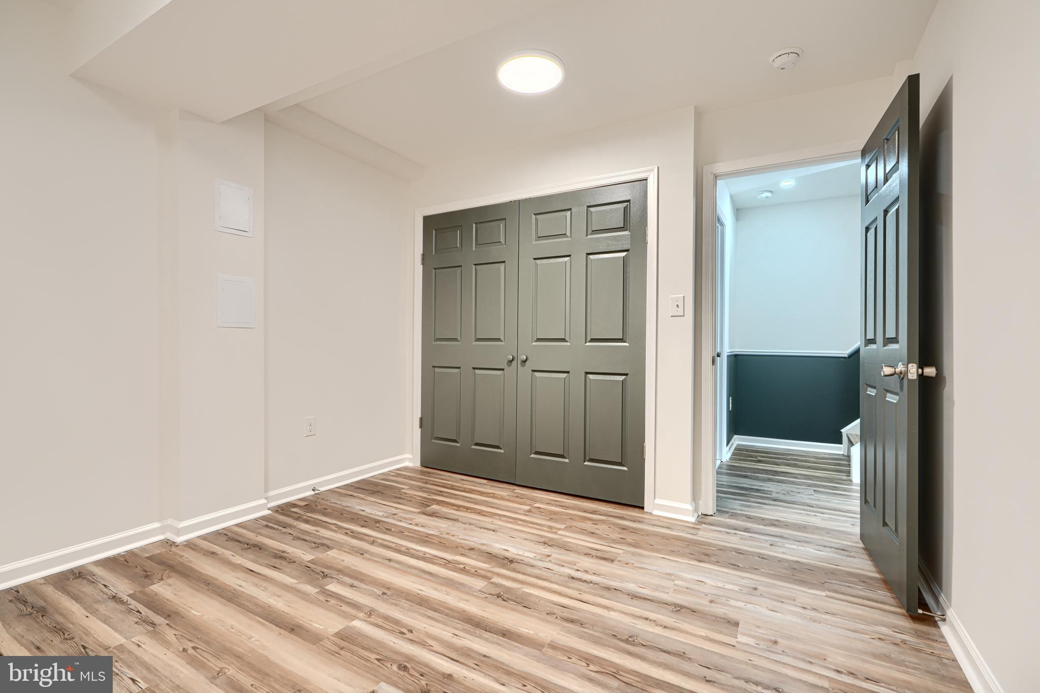 BRIERHILL ESTATES - Residential