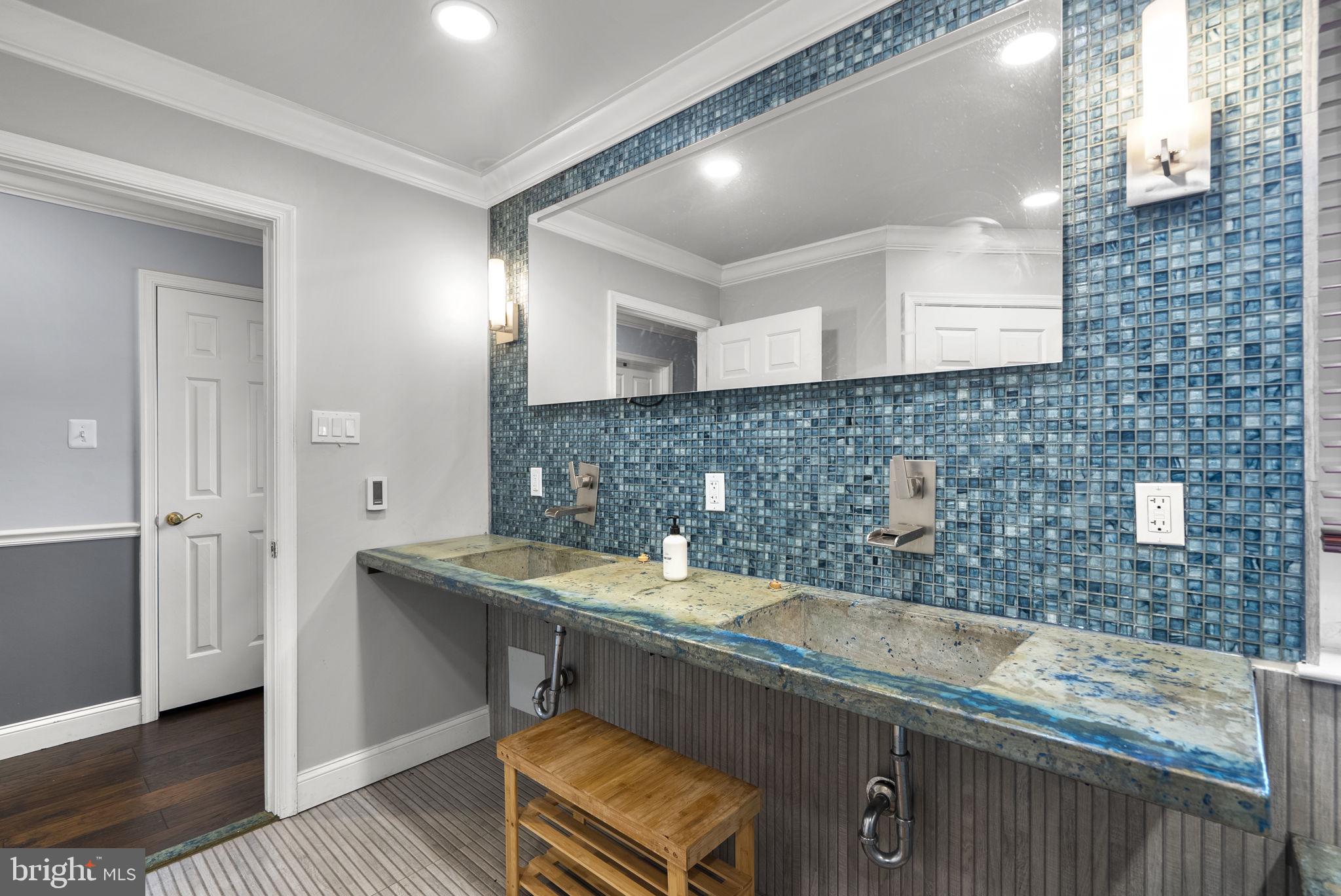 JASMYN WOODS - Residential