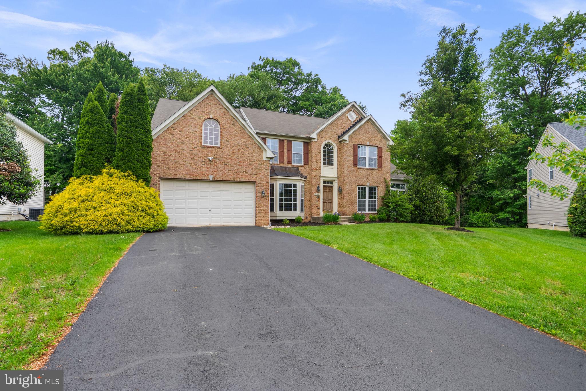 JASMYN WOODS - Residential