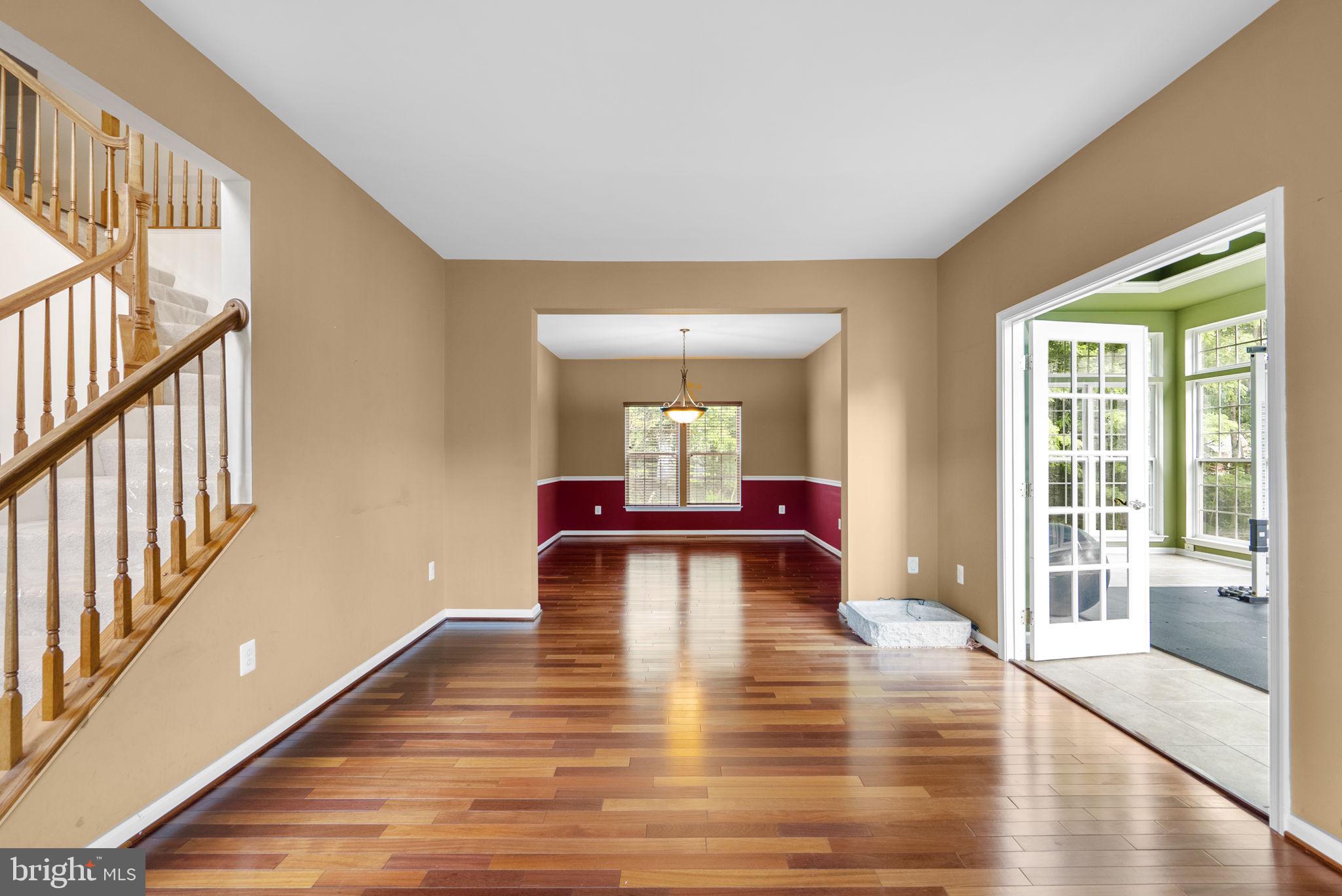 JASMYN WOODS - Residential