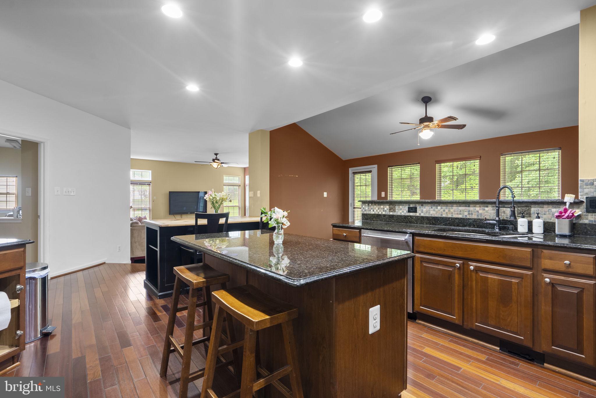 JASMYN WOODS - Residential