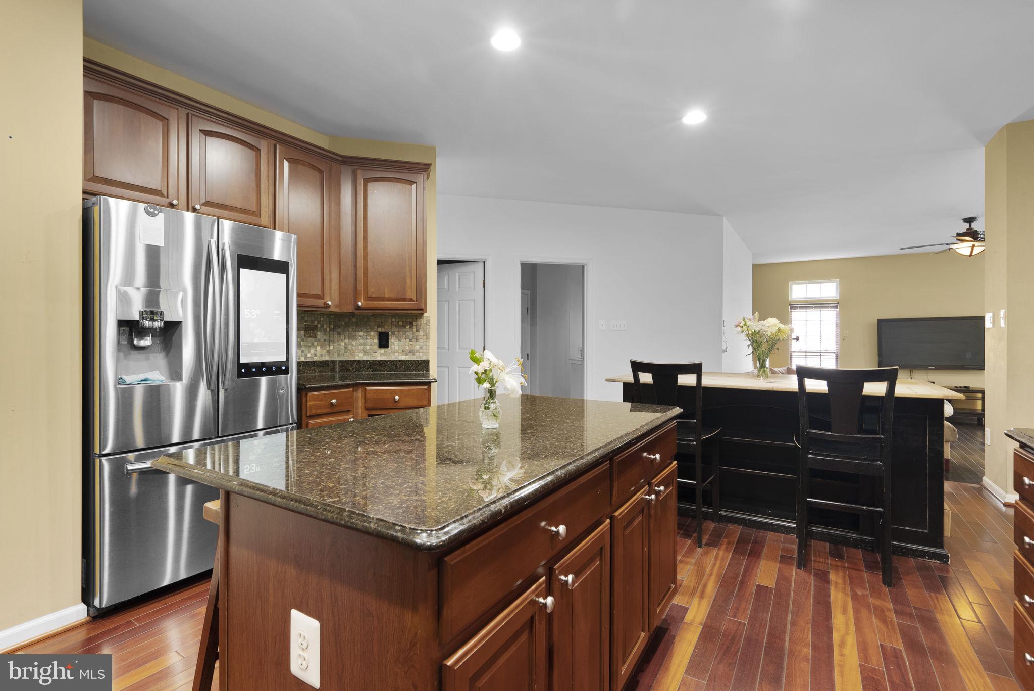 JASMYN WOODS - Residential