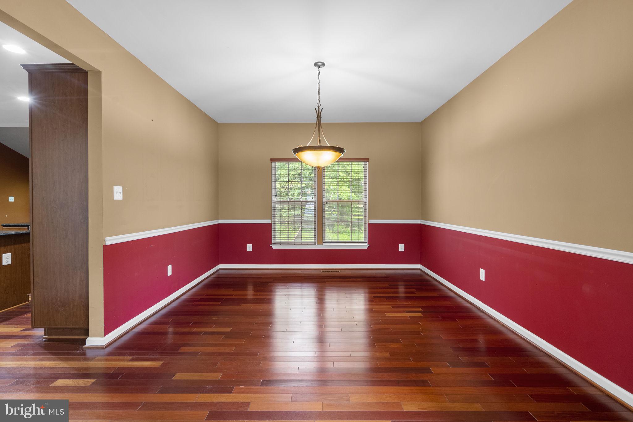 JASMYN WOODS - Residential