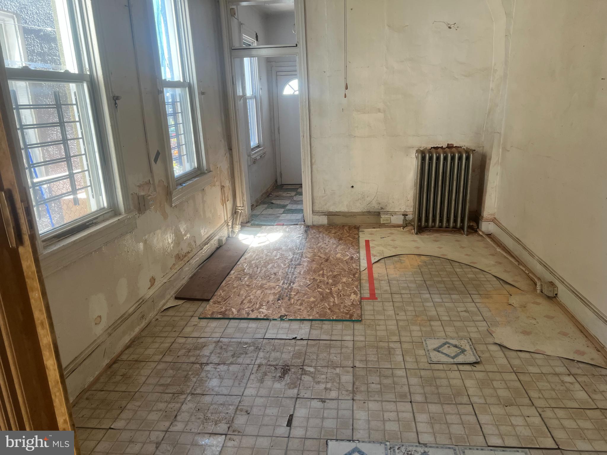 2211 JEFFERSON STREET