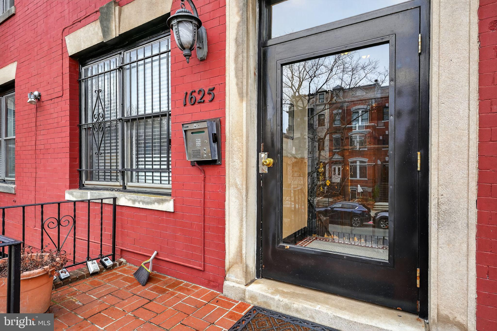 1625 15TH STREET NW 4