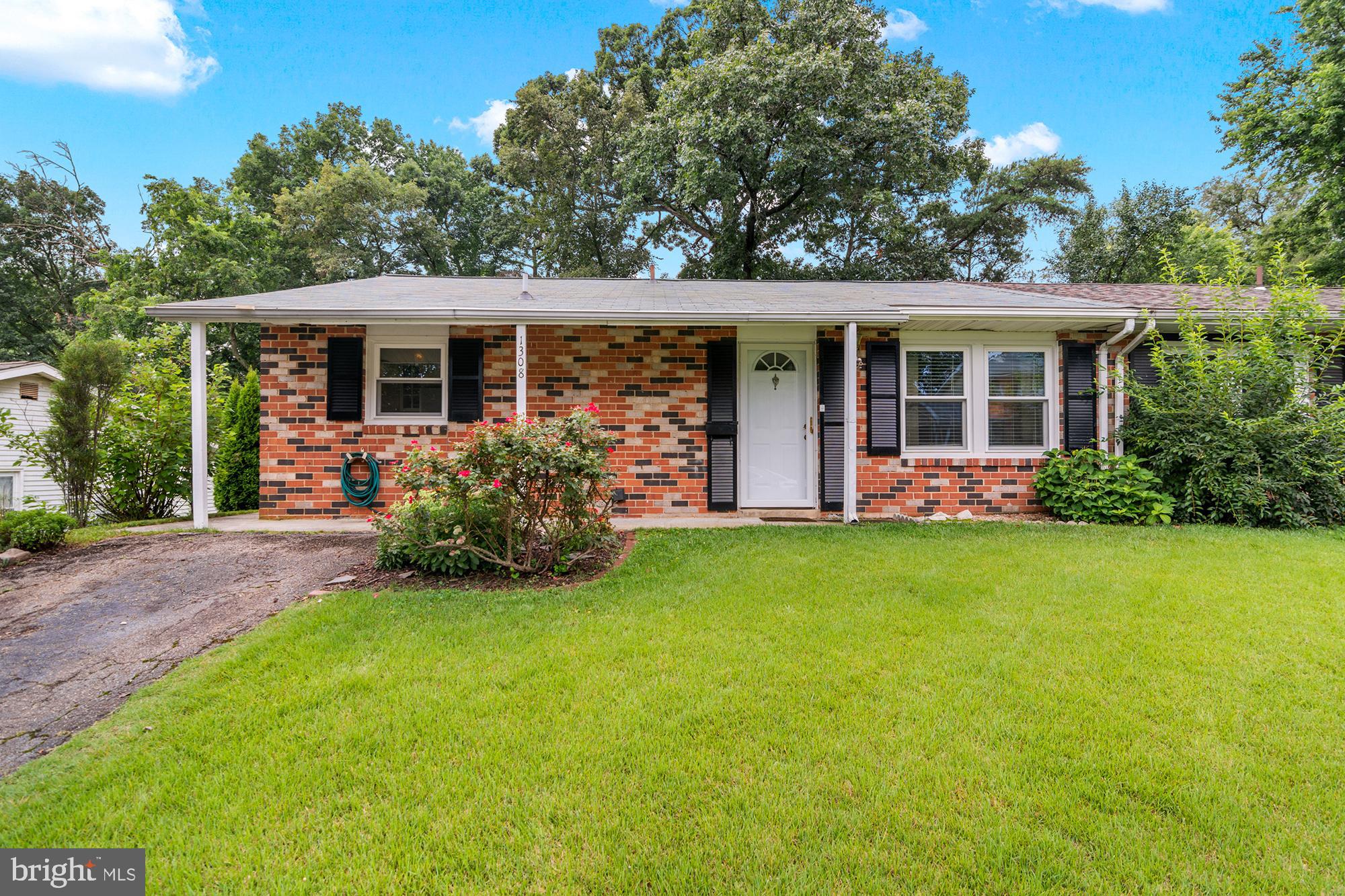 MAPLE RIDGE - Residential Lease