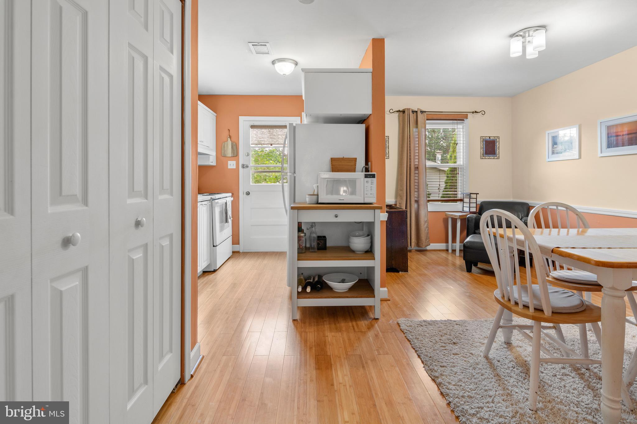 MAPLE RIDGE - Residential Lease