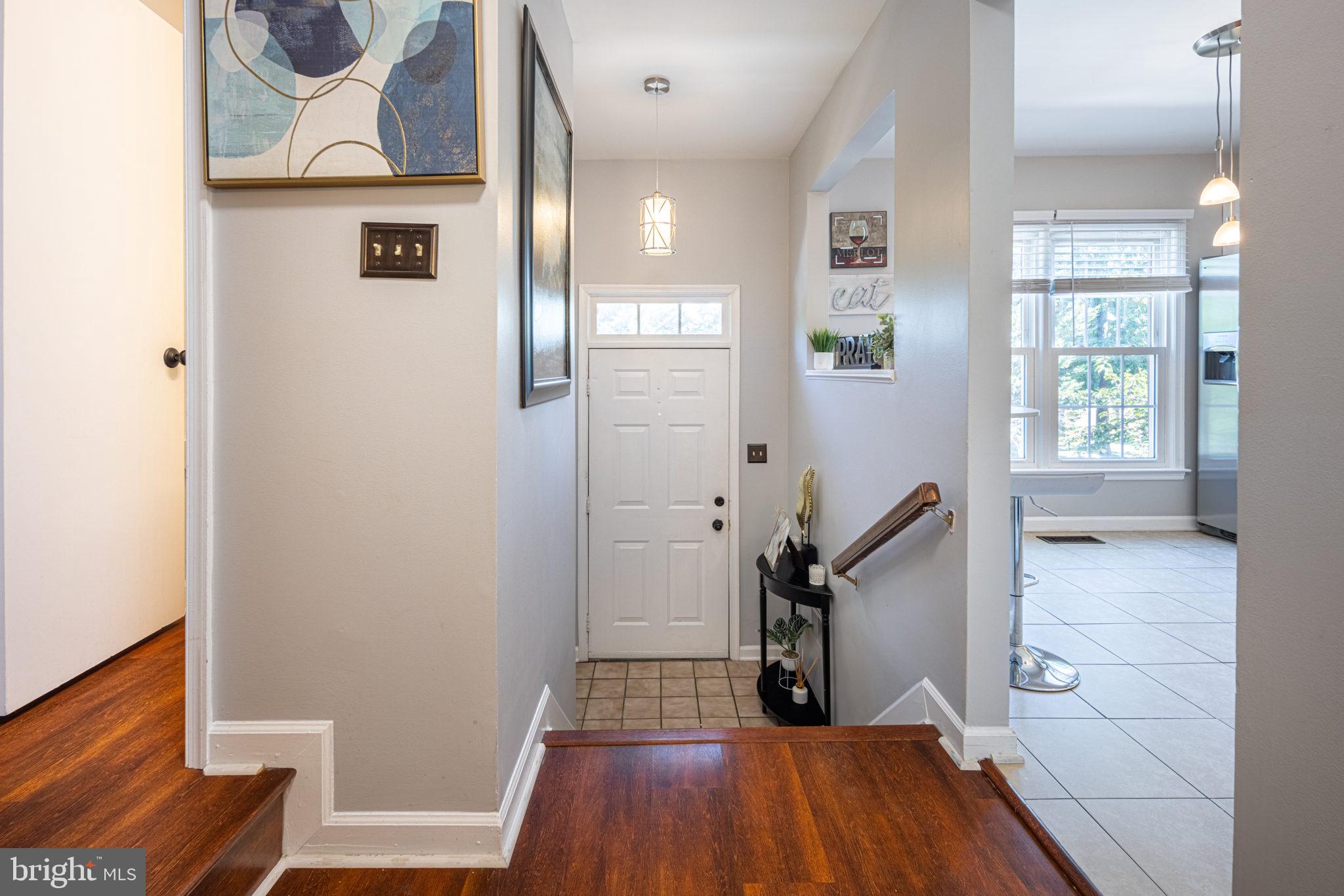 LAUREL LAKES - Residential