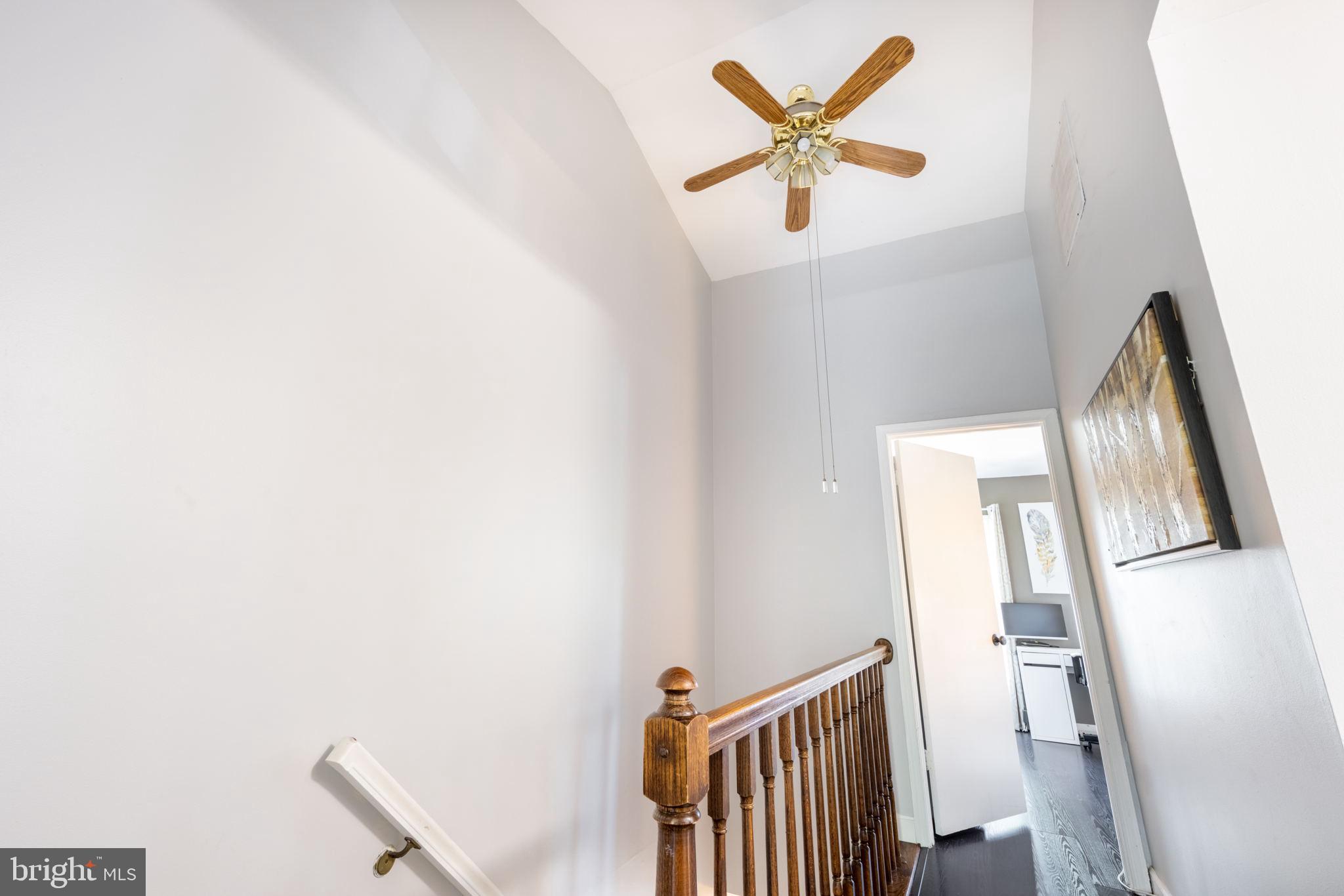 LAUREL LAKES - Residential