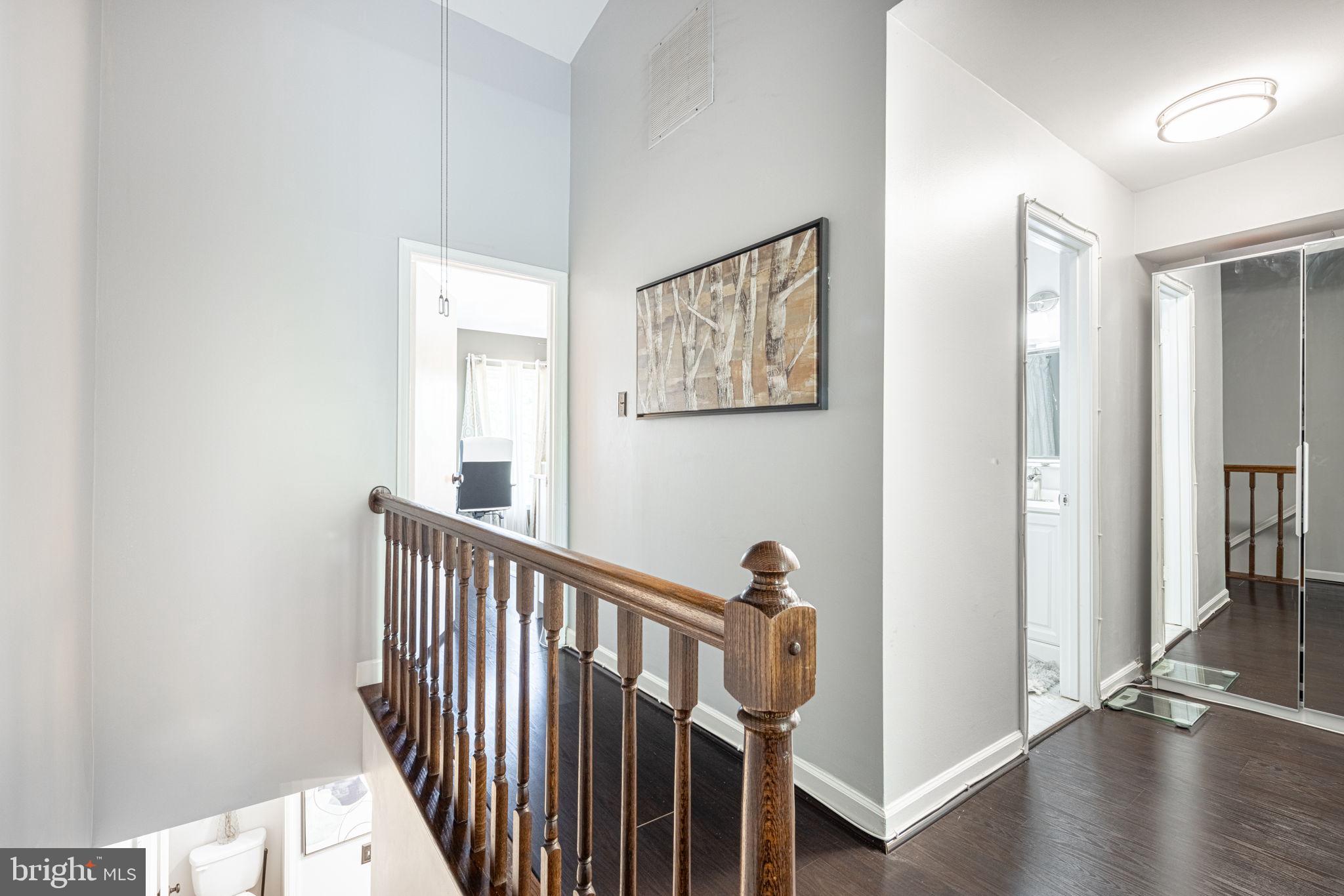 LAUREL LAKES - Residential