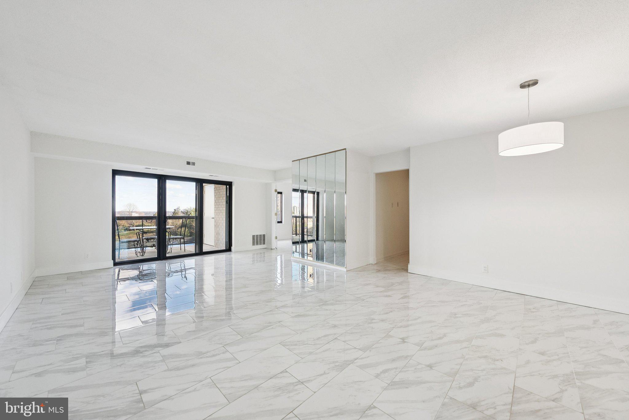 307 YOAKUM PARKWAY 519