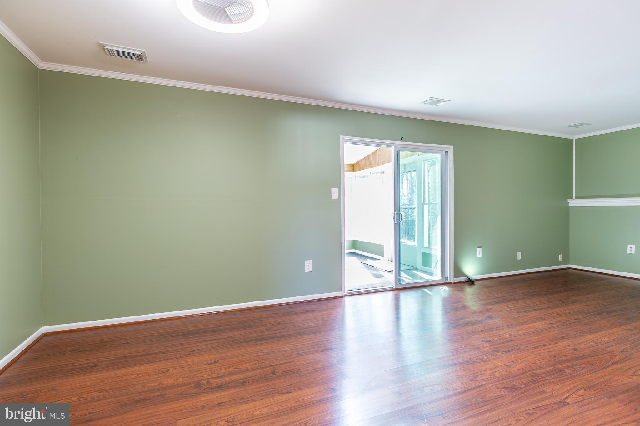 BRIGHTLEAF - Residential Lease