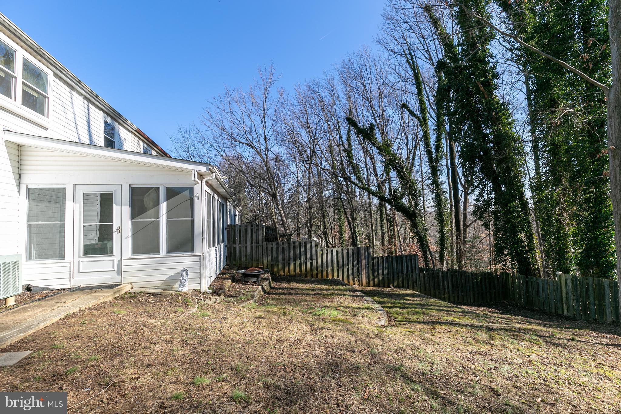 BRIGHTLEAF - Residential Lease