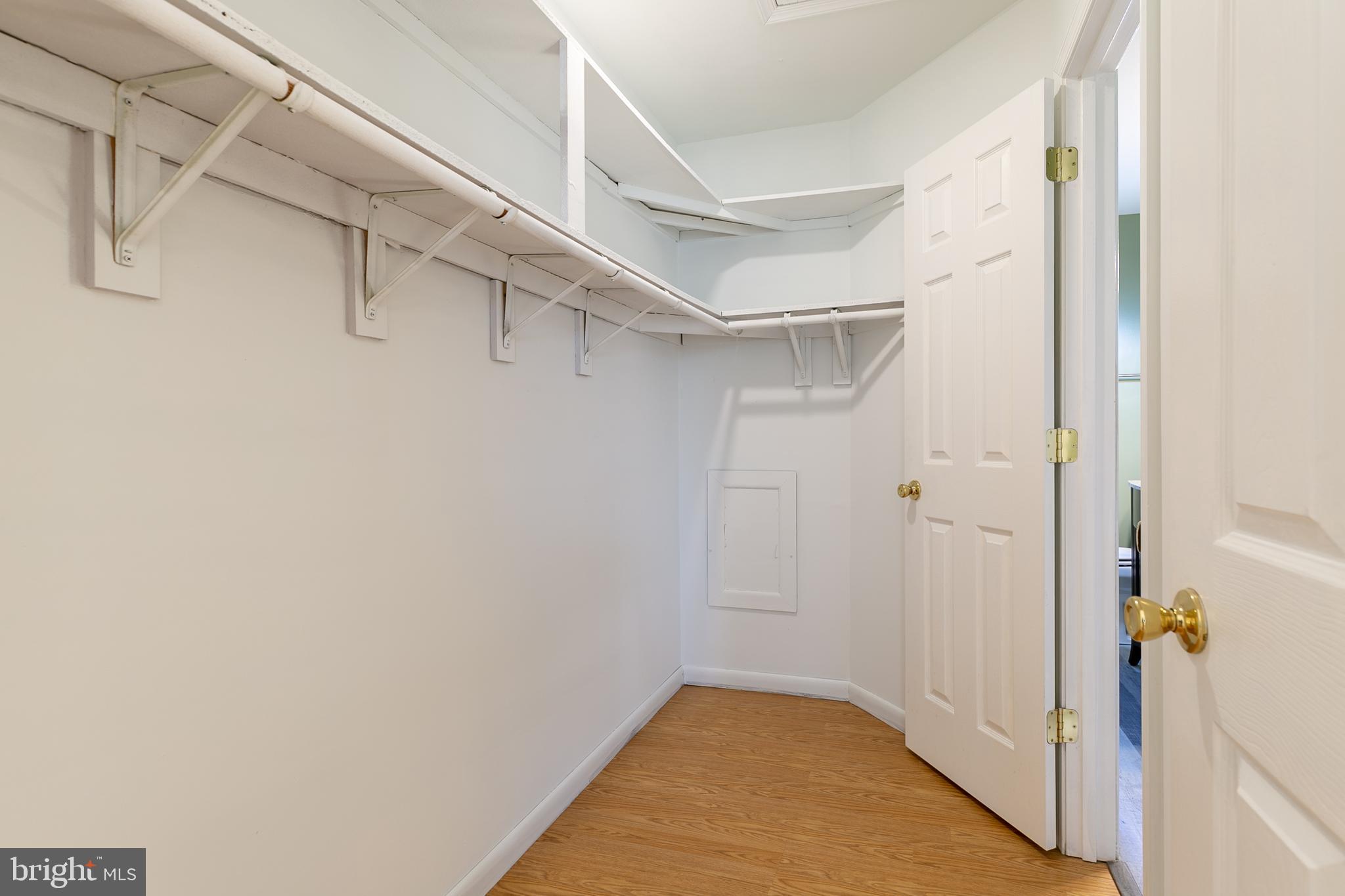 BRIGHTLEAF - Residential Lease