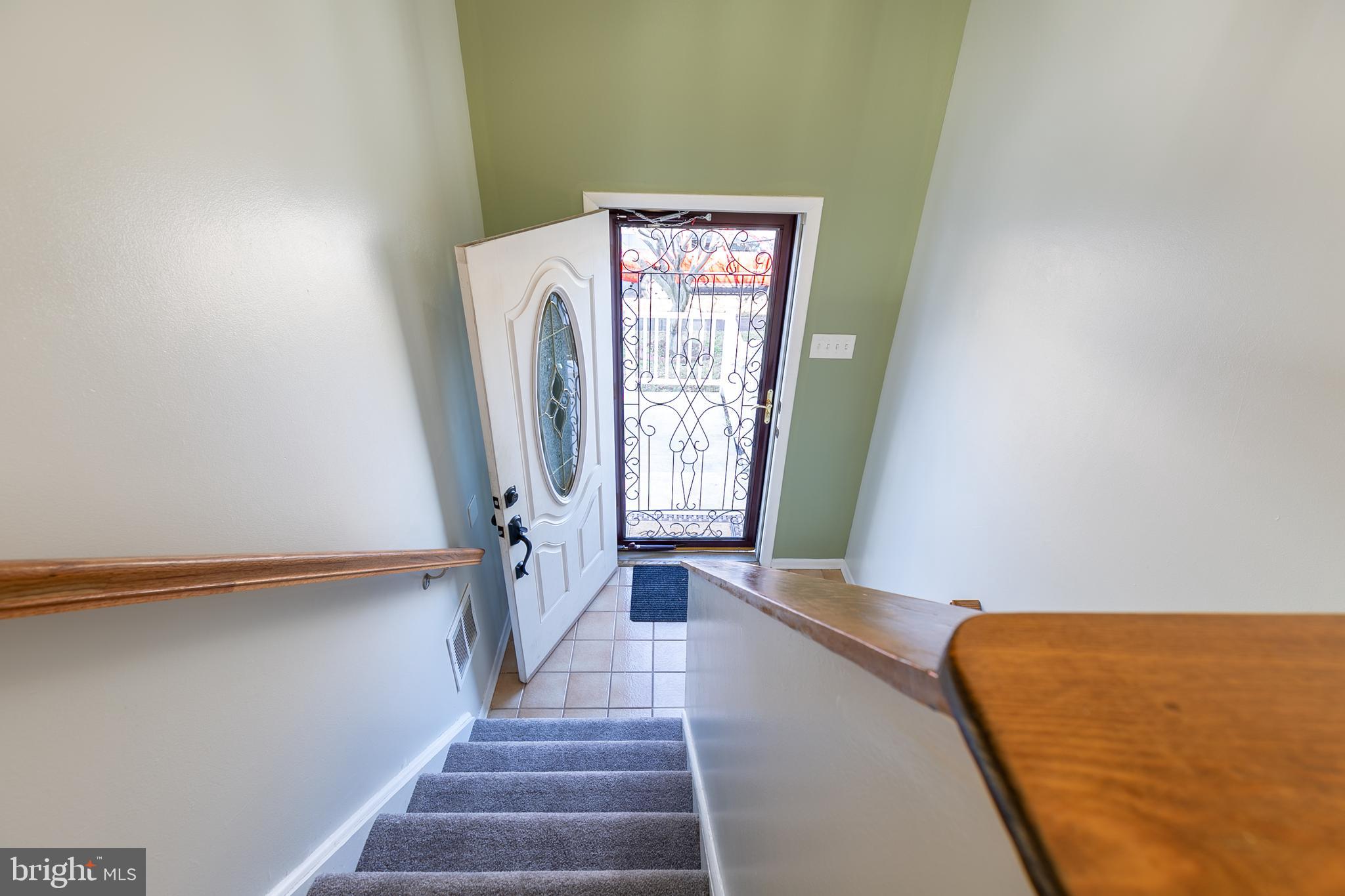 BRIGHTLEAF - Residential Lease