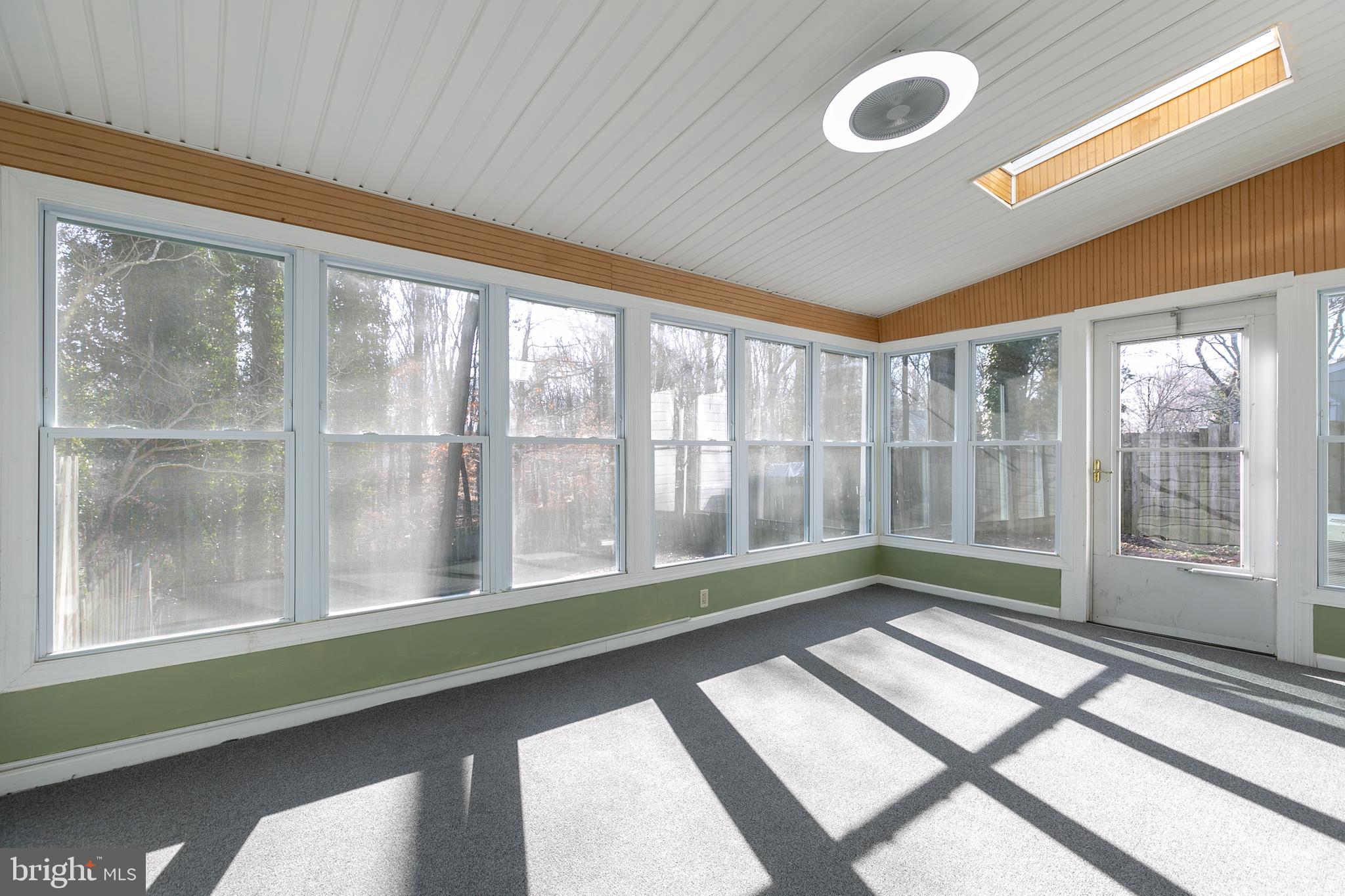 BRIGHTLEAF - Residential Lease