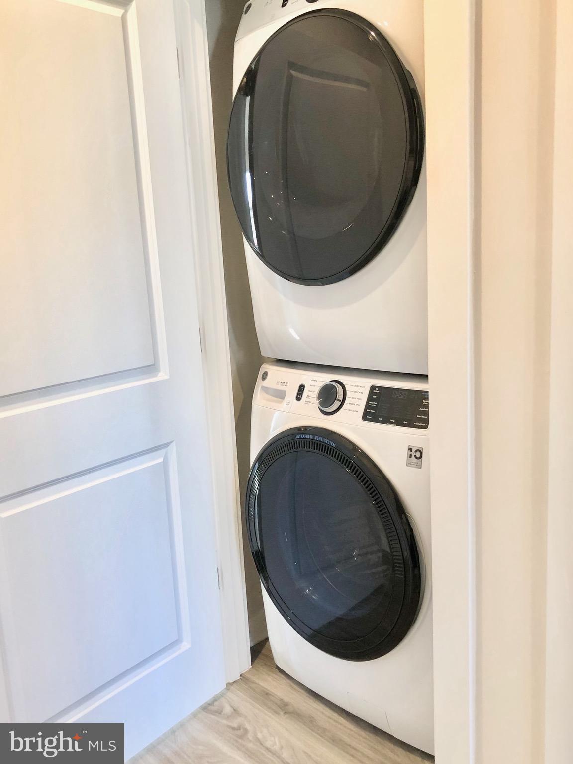 POTOMAC SHORES - Residential Lease