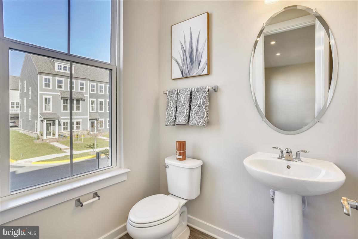 POTOMAC SHORES - Residential Lease