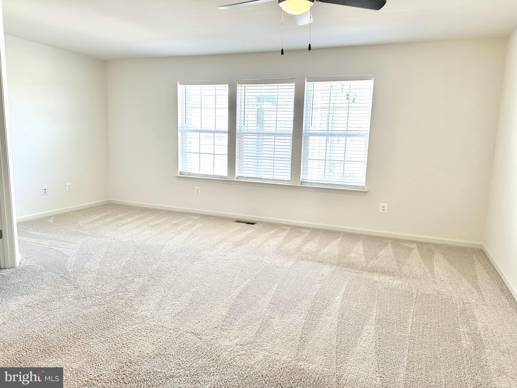 OVERLOOK AT RIVERSIDE - Residential Lease