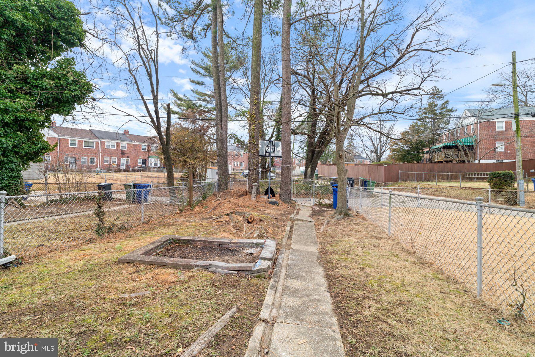 LOCH RAVEN - Residential