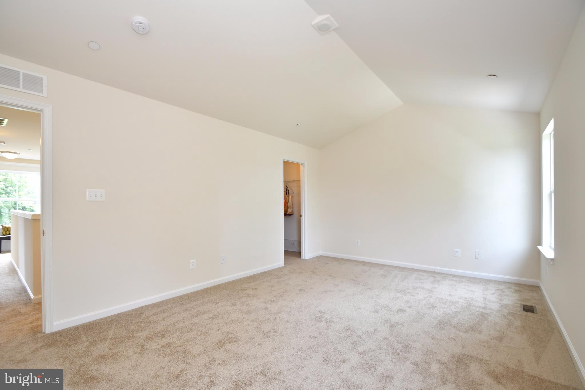 FINBAR PLACE - Residential