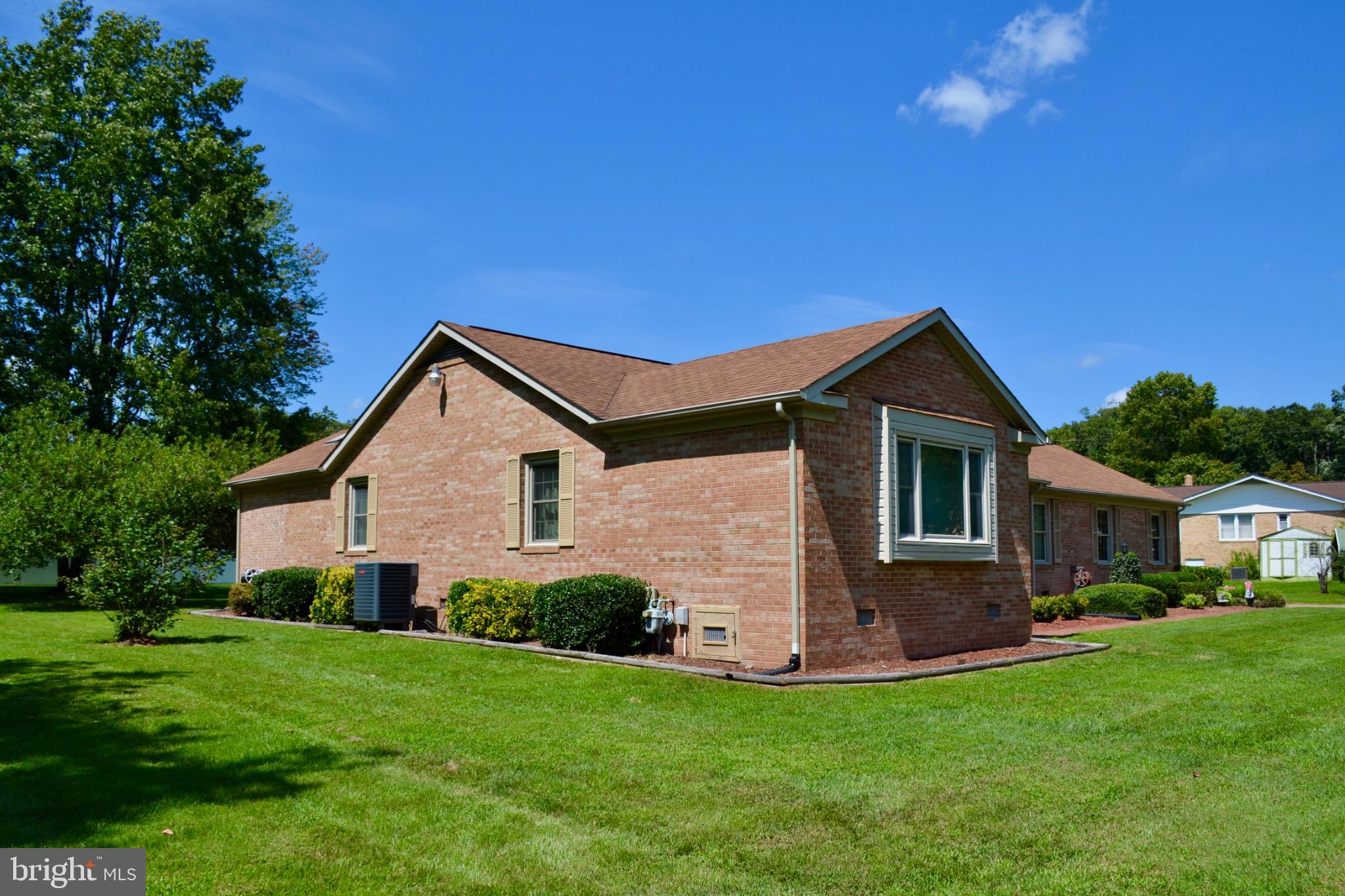1326 HEATHERSTONE DRIVE