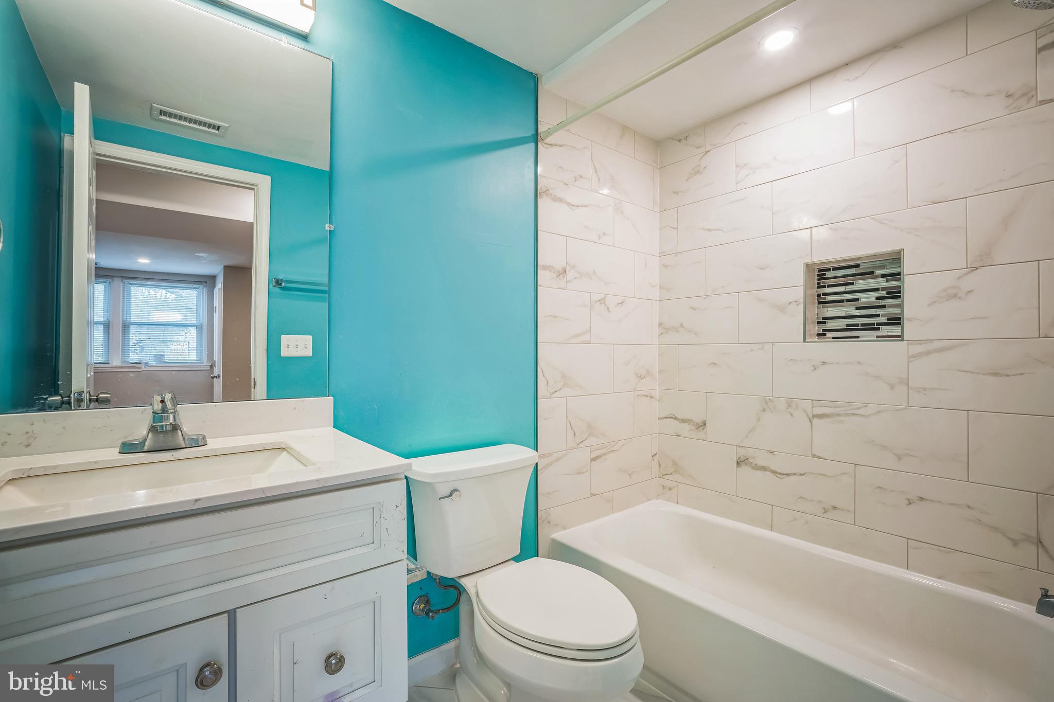 DALE CITY - Residential Lease