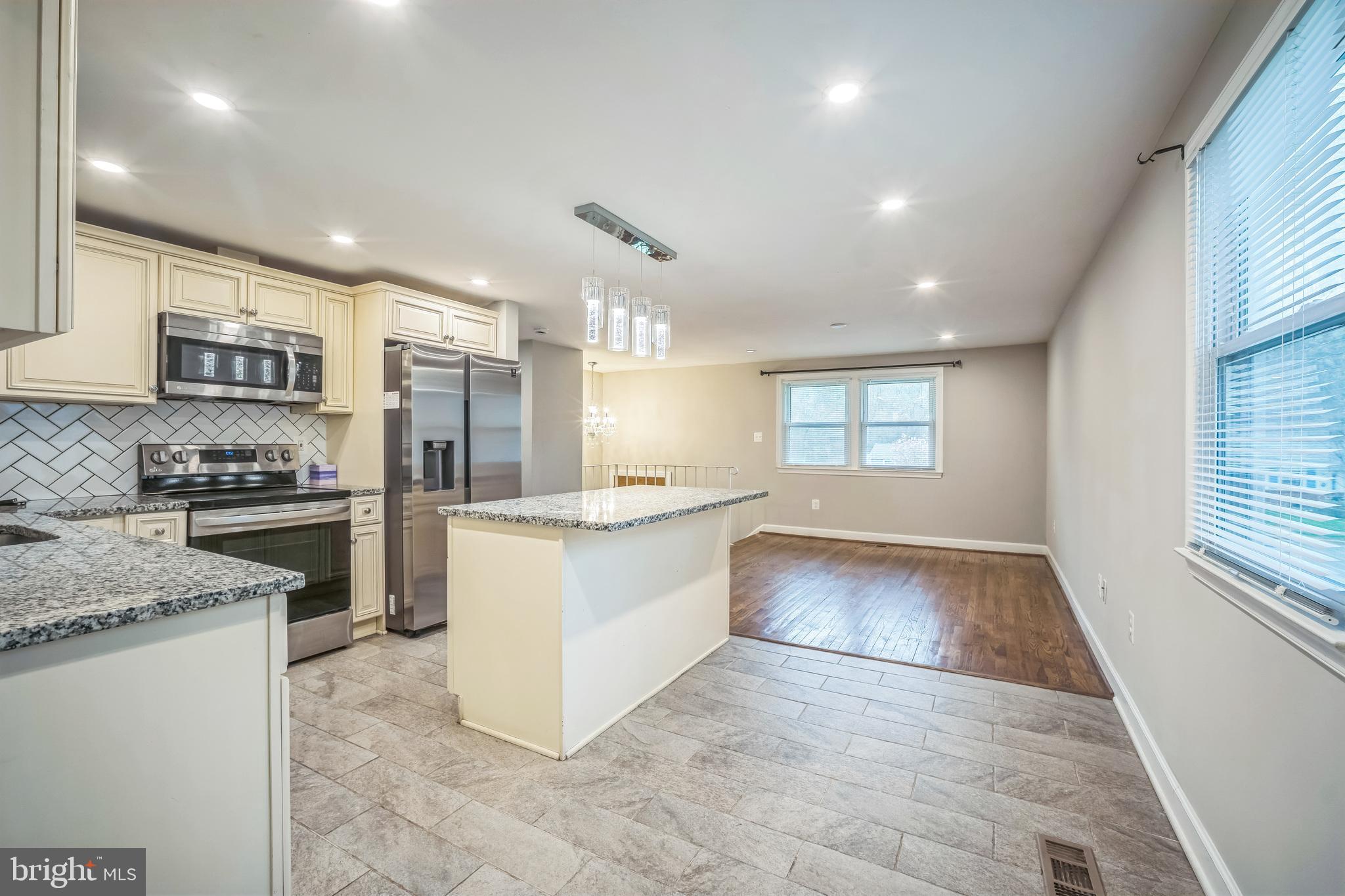 DALE CITY - Residential Lease