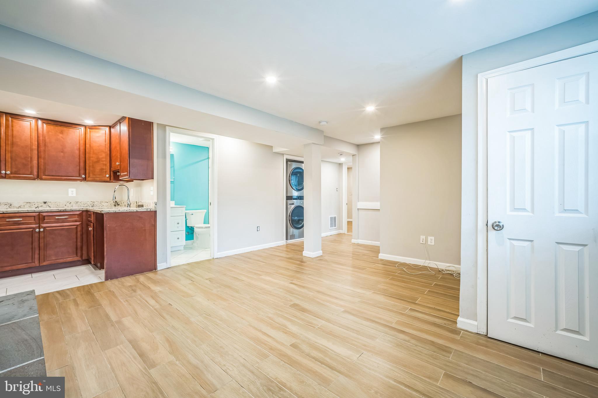 DALE CITY - Residential Lease